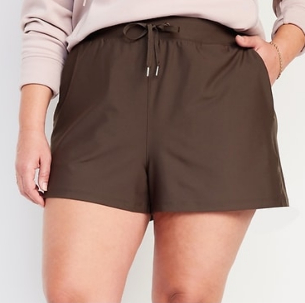 Old Navy Stretchtech Women's Brown Shorts Size 4X NWT